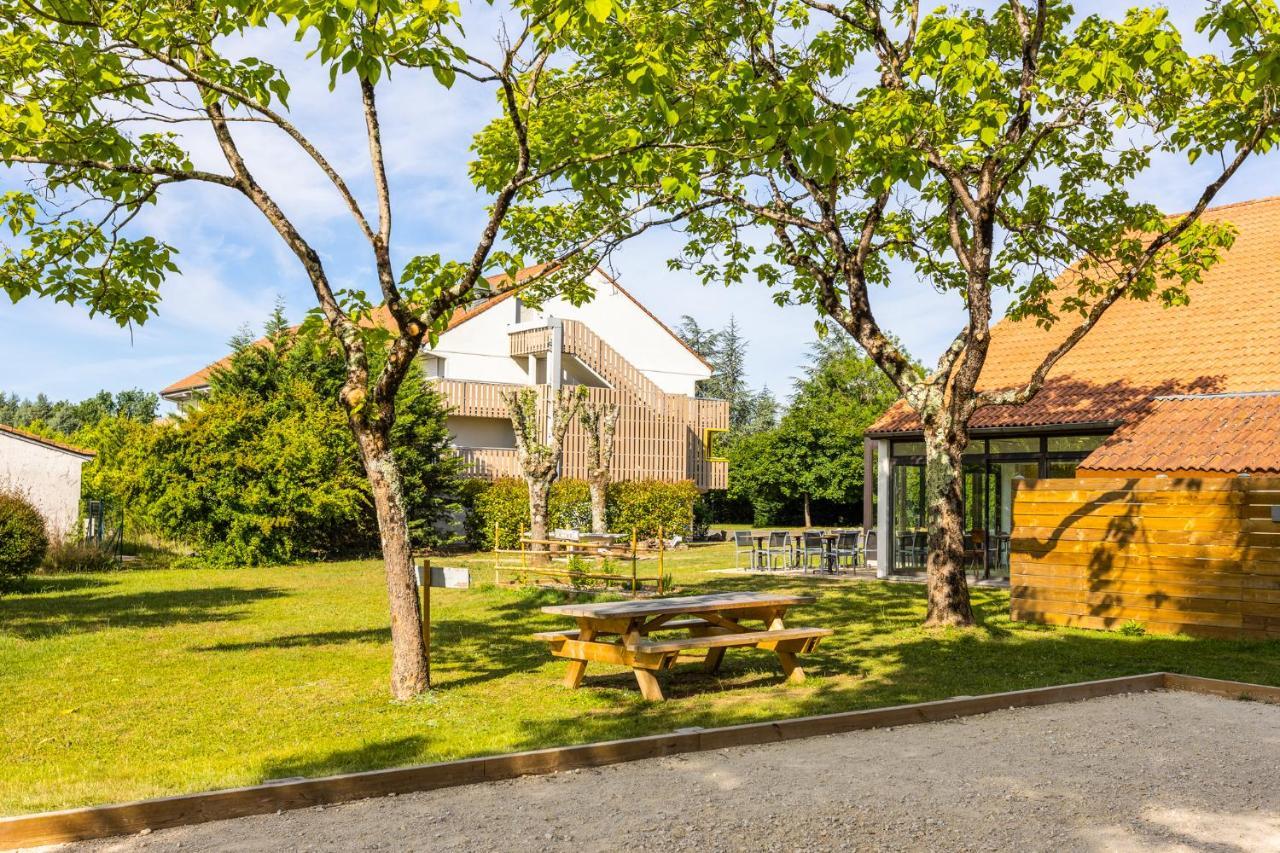 Greet Hotel Angouleme Сен-Ирье-сюр-Шарант Экстерьер фото